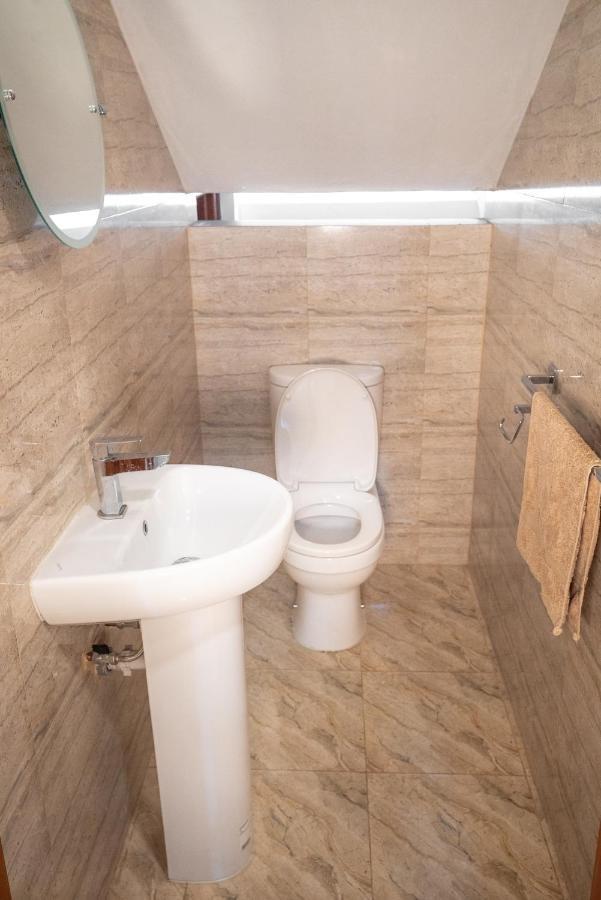 La Belle Residence Self Catering Accommodation ボー・ヴァロン エクステリア 写真