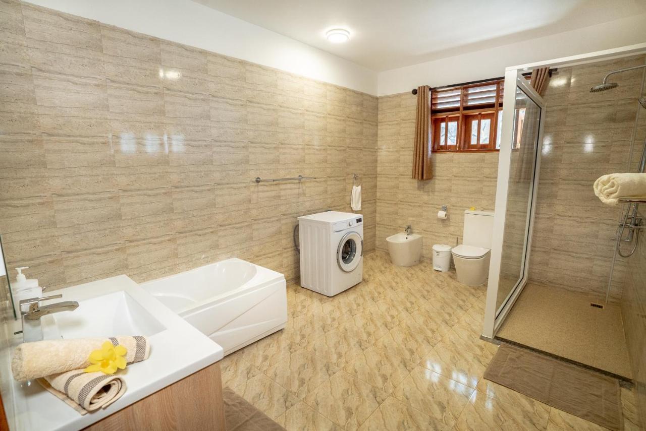La Belle Residence Self Catering Accommodation ボー・ヴァロン エクステリア 写真