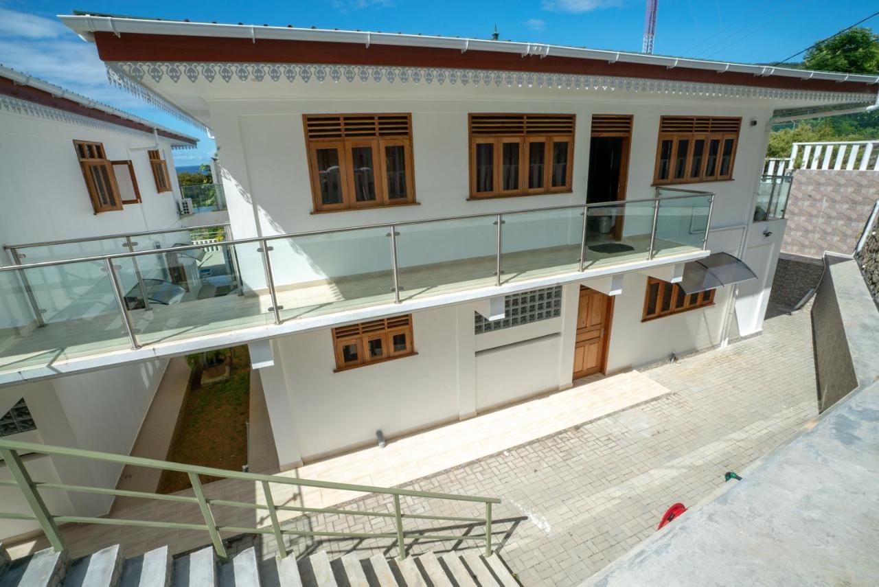 La Belle Residence Self Catering Accommodation ボー・ヴァロン エクステリア 写真