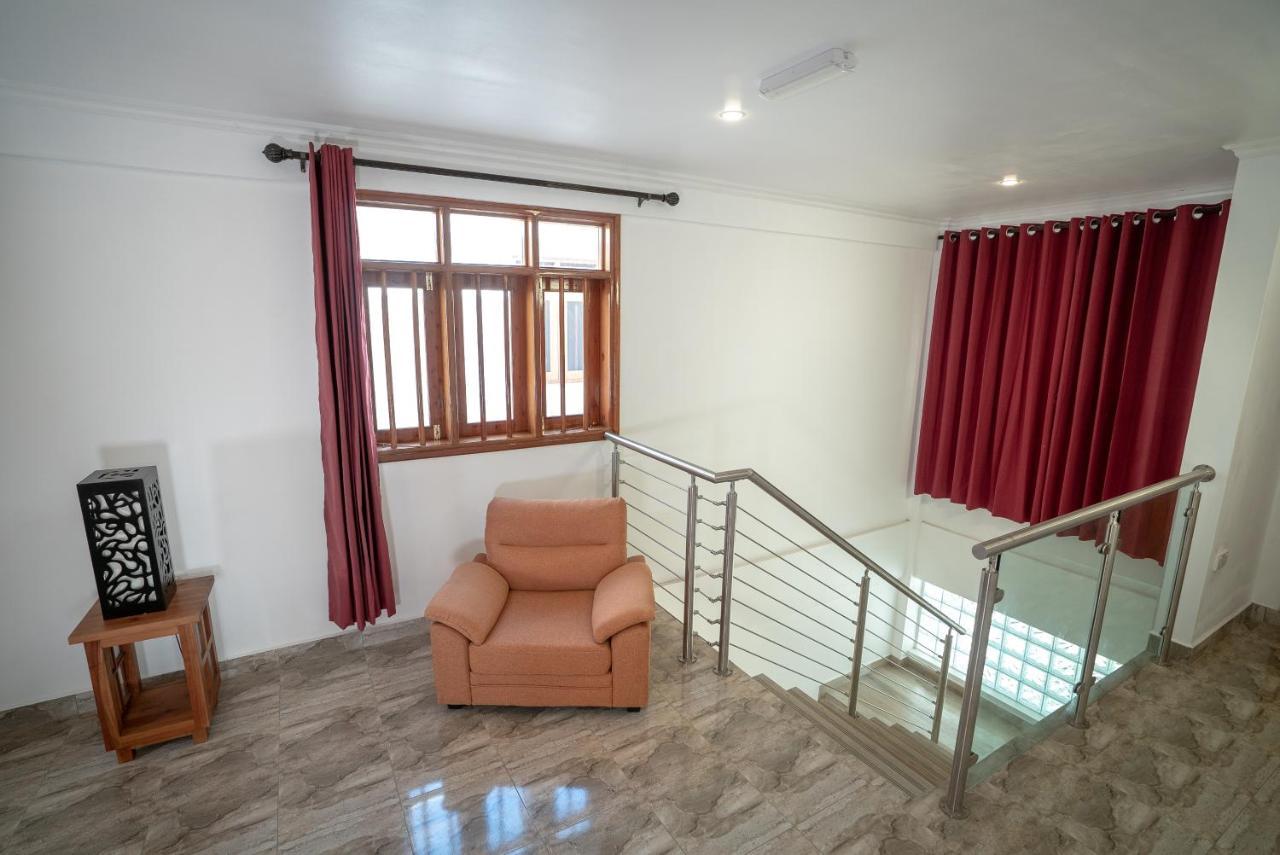 La Belle Residence Self Catering Accommodation ボー・ヴァロン エクステリア 写真