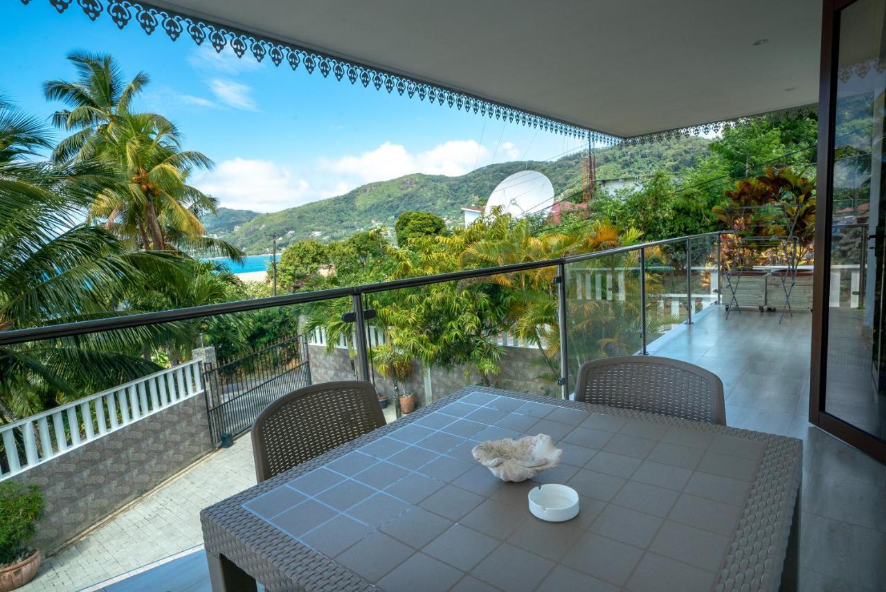 La Belle Residence Self Catering Accommodation ボー・ヴァロン エクステリア 写真