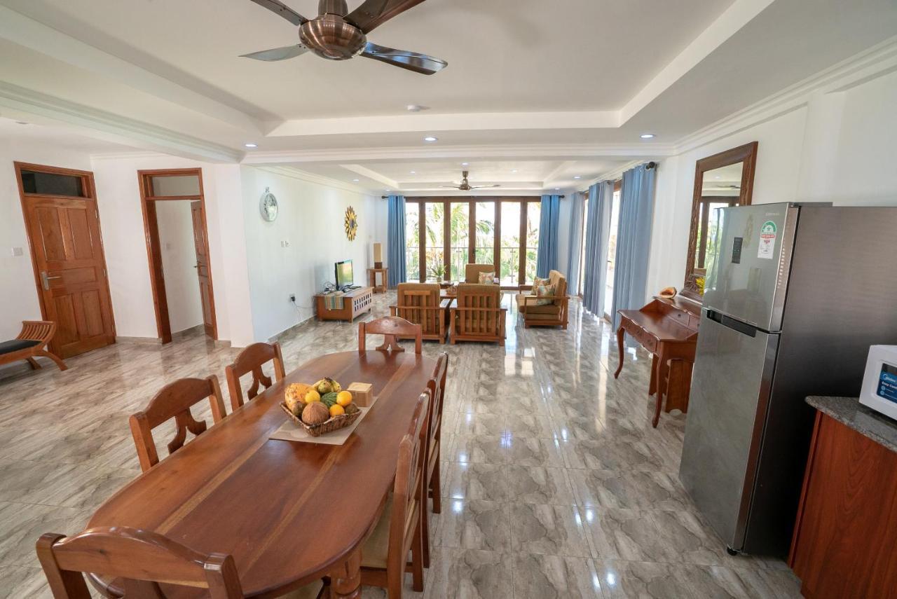 La Belle Residence Self Catering Accommodation ボー・ヴァロン エクステリア 写真